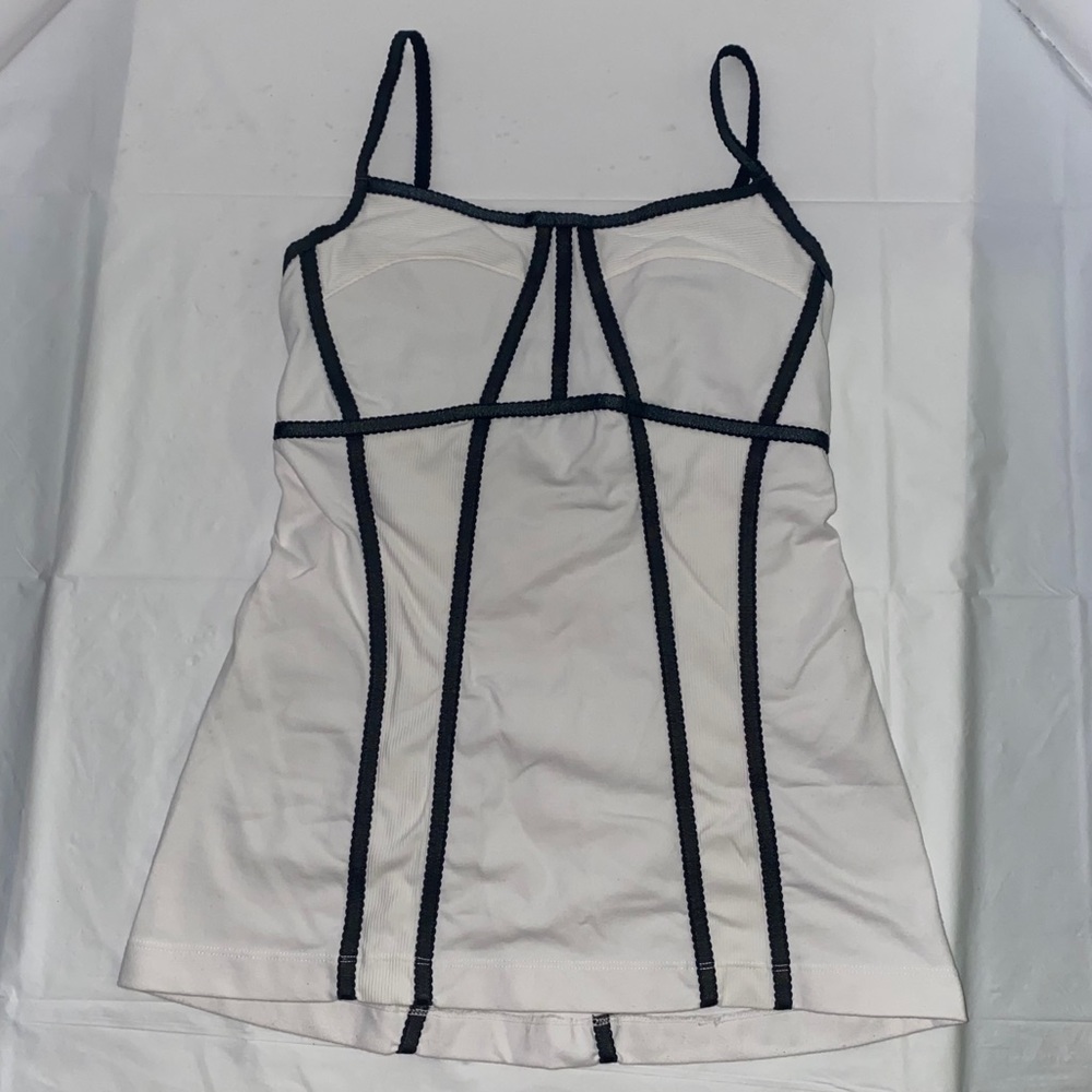 Lululemon White Bodice Ariel Tank Top Size 4 EUC